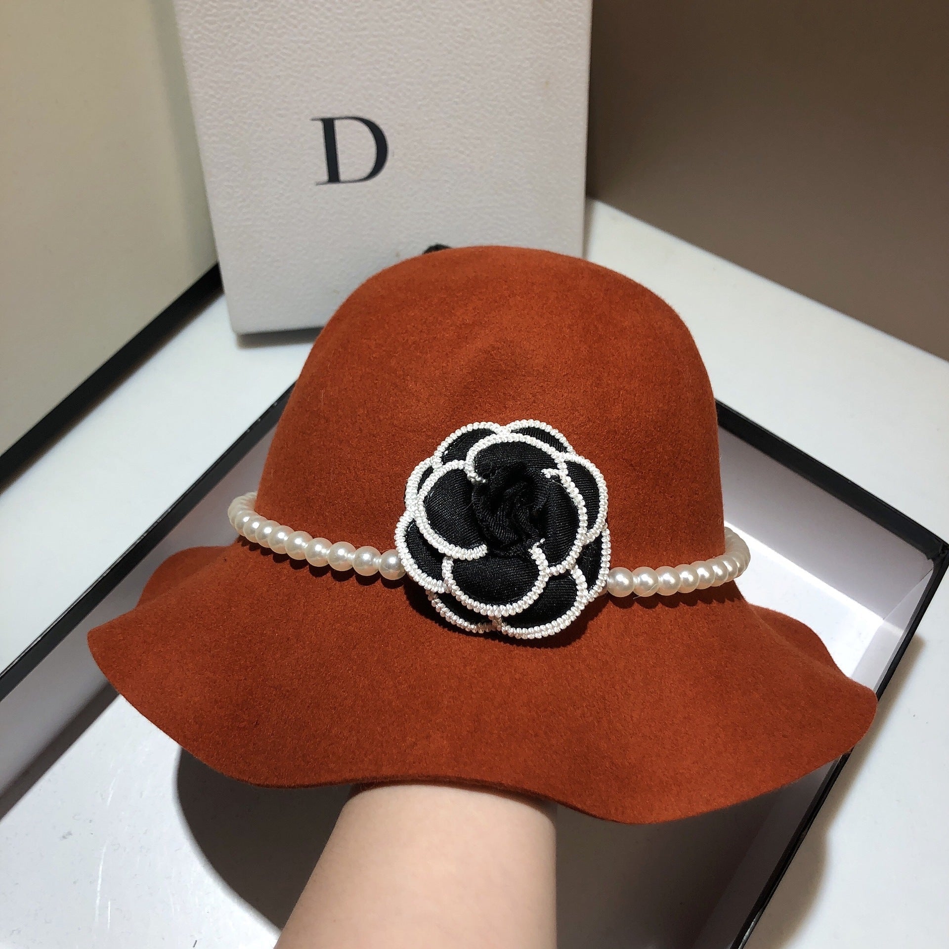 Fashion Pearl Camellia Fisherman Hat