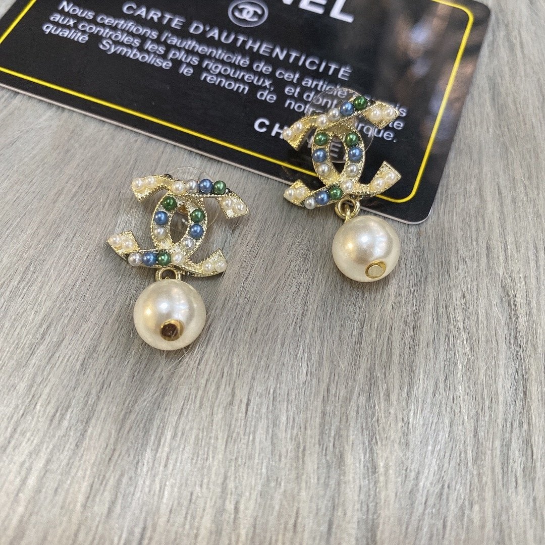 Luxury Pearl Pendant Earrings