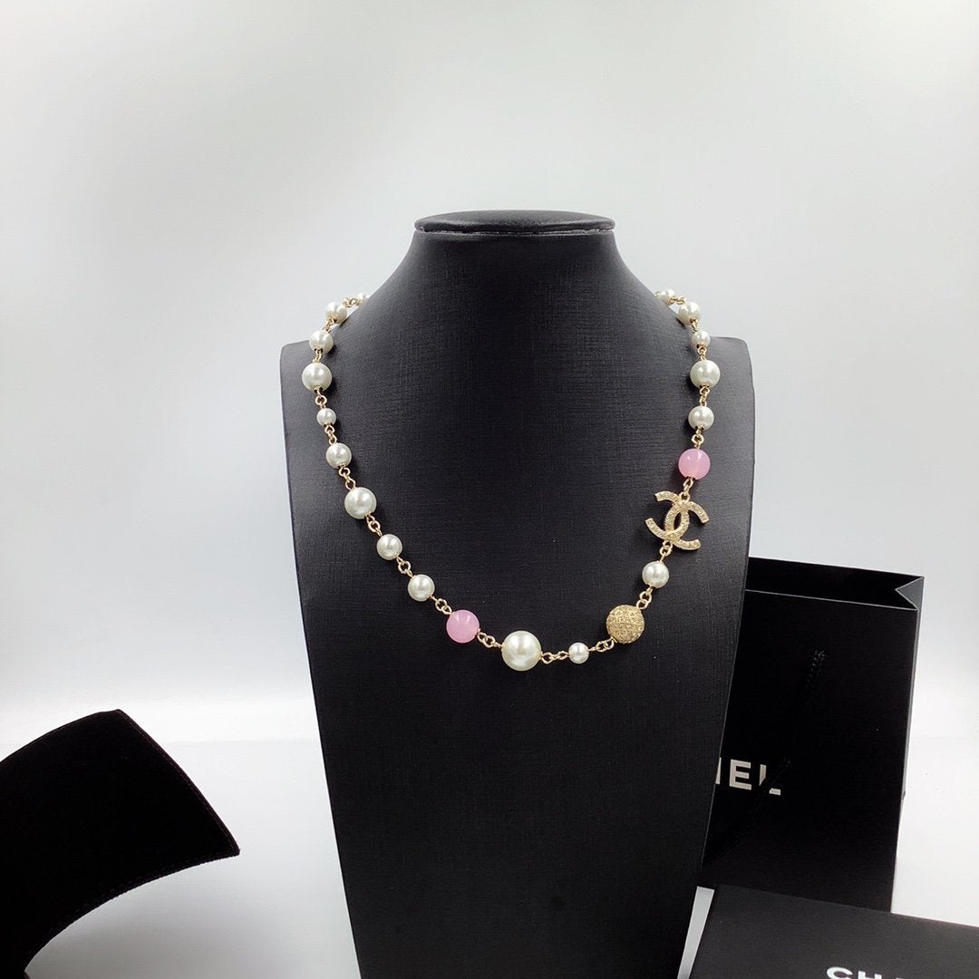 Pink Pearl Side Necklace