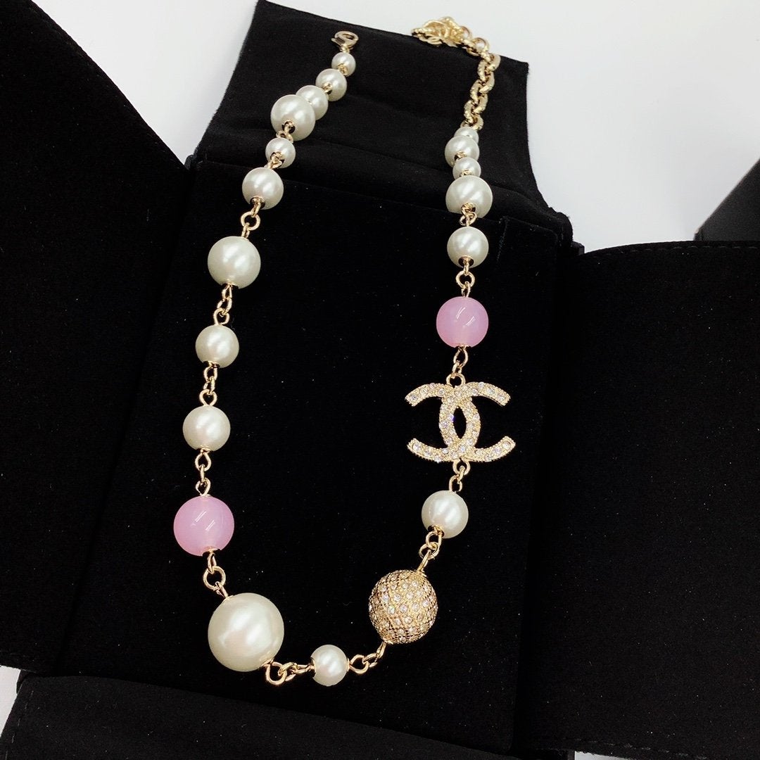 Pink Pearl Side Necklace