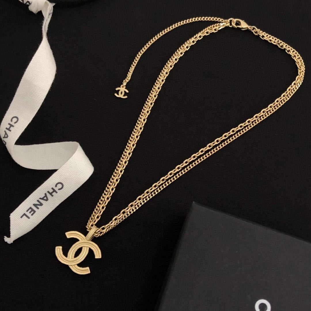 High-end Double-Strand Letter Necklace