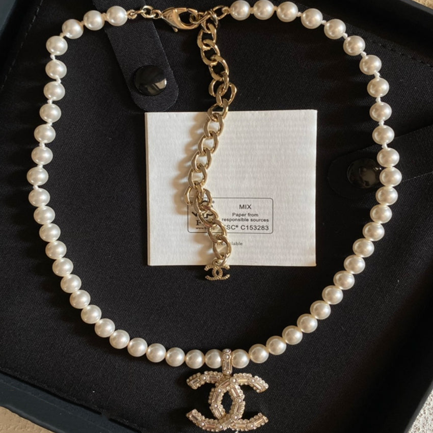 Double C Pendant Pearl Necklace