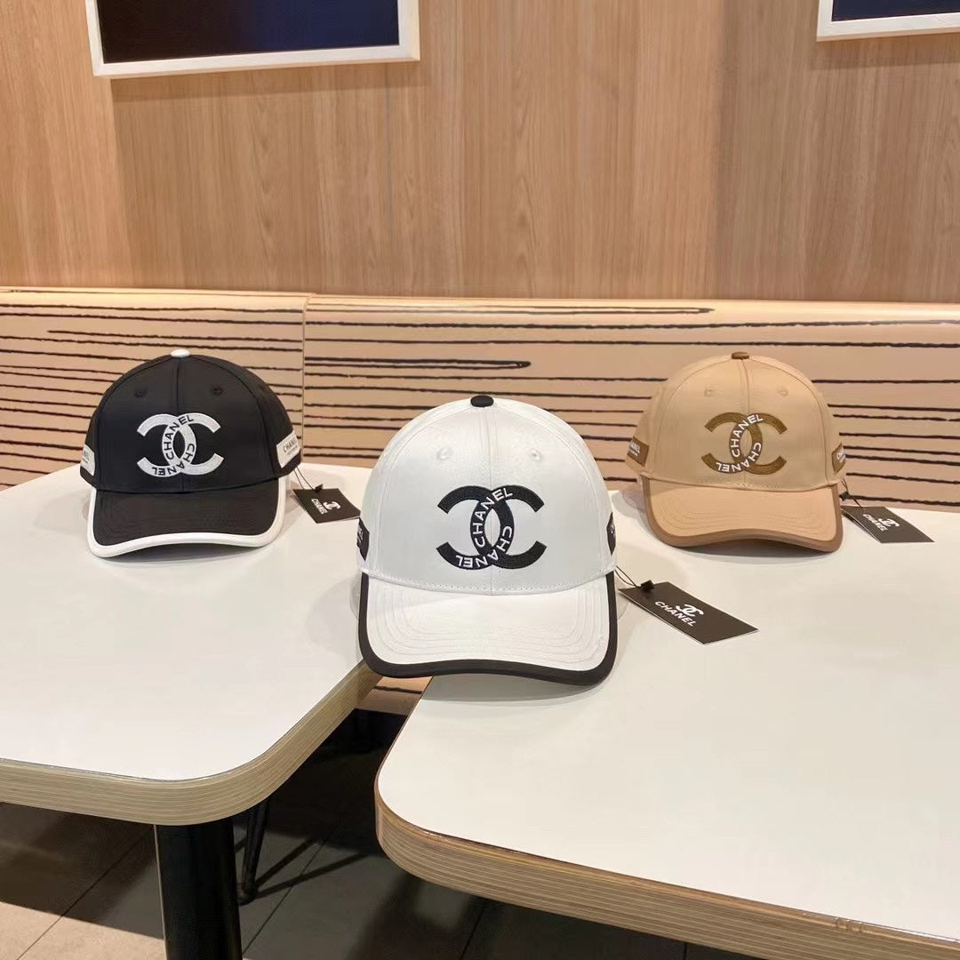 Solid color double C letter baseball cap