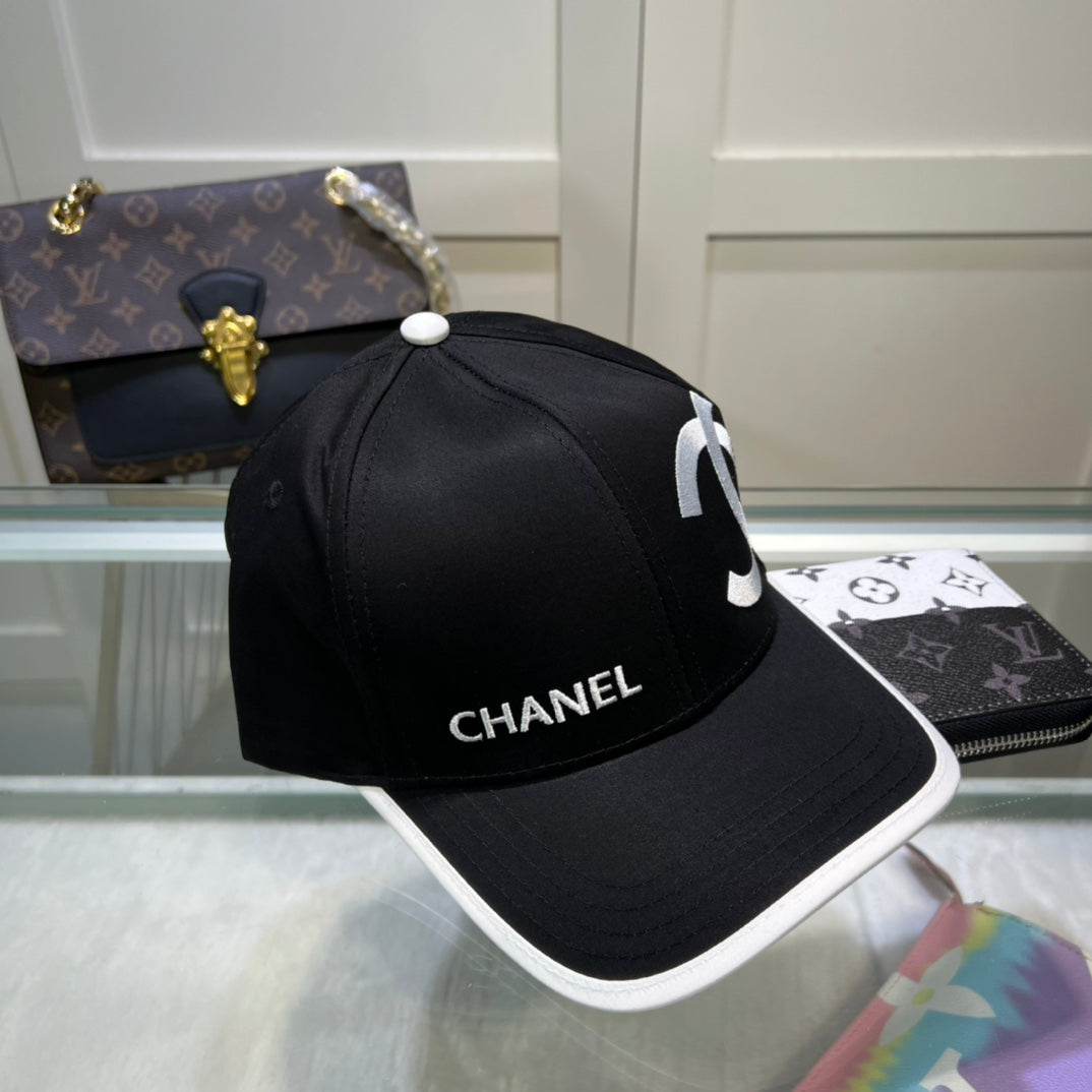 Fashion solid color double C baseball cap