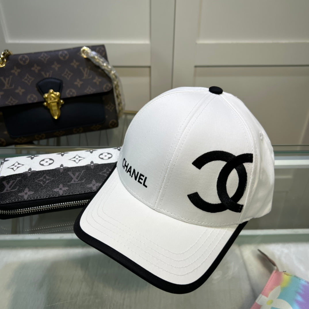 Fashion solid color double C baseball cap