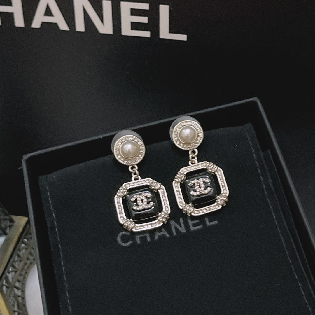 Classic CC Square Pearl Rhinestone Drop Earrings