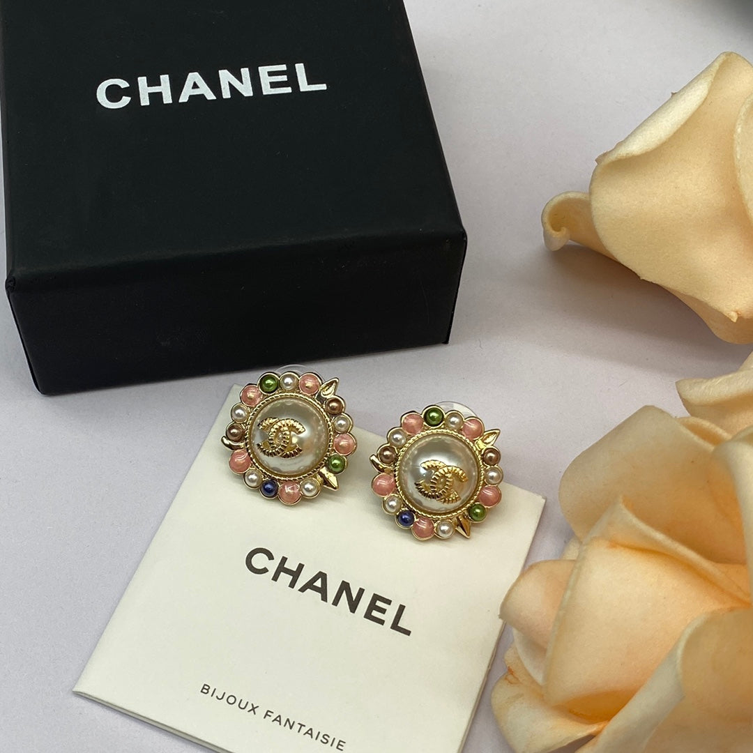 Fashion double C pearl sunflower round earrings