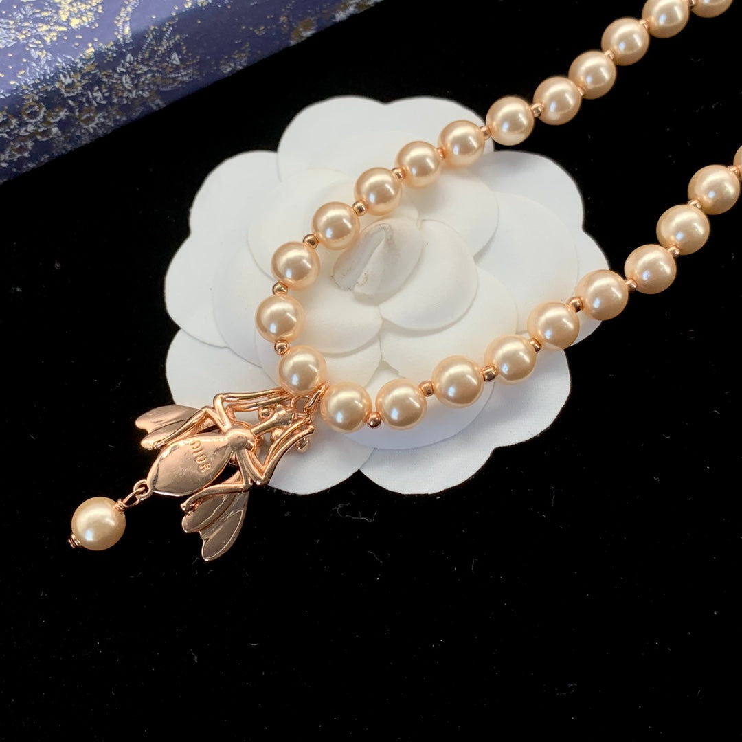 Fashion CD pearl bee pendant necklace