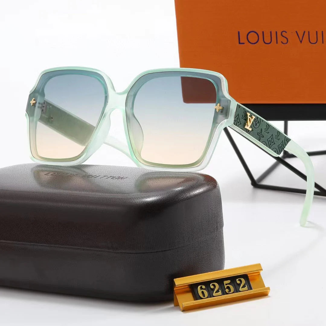 Large frame UV resistant fashion sunglasses