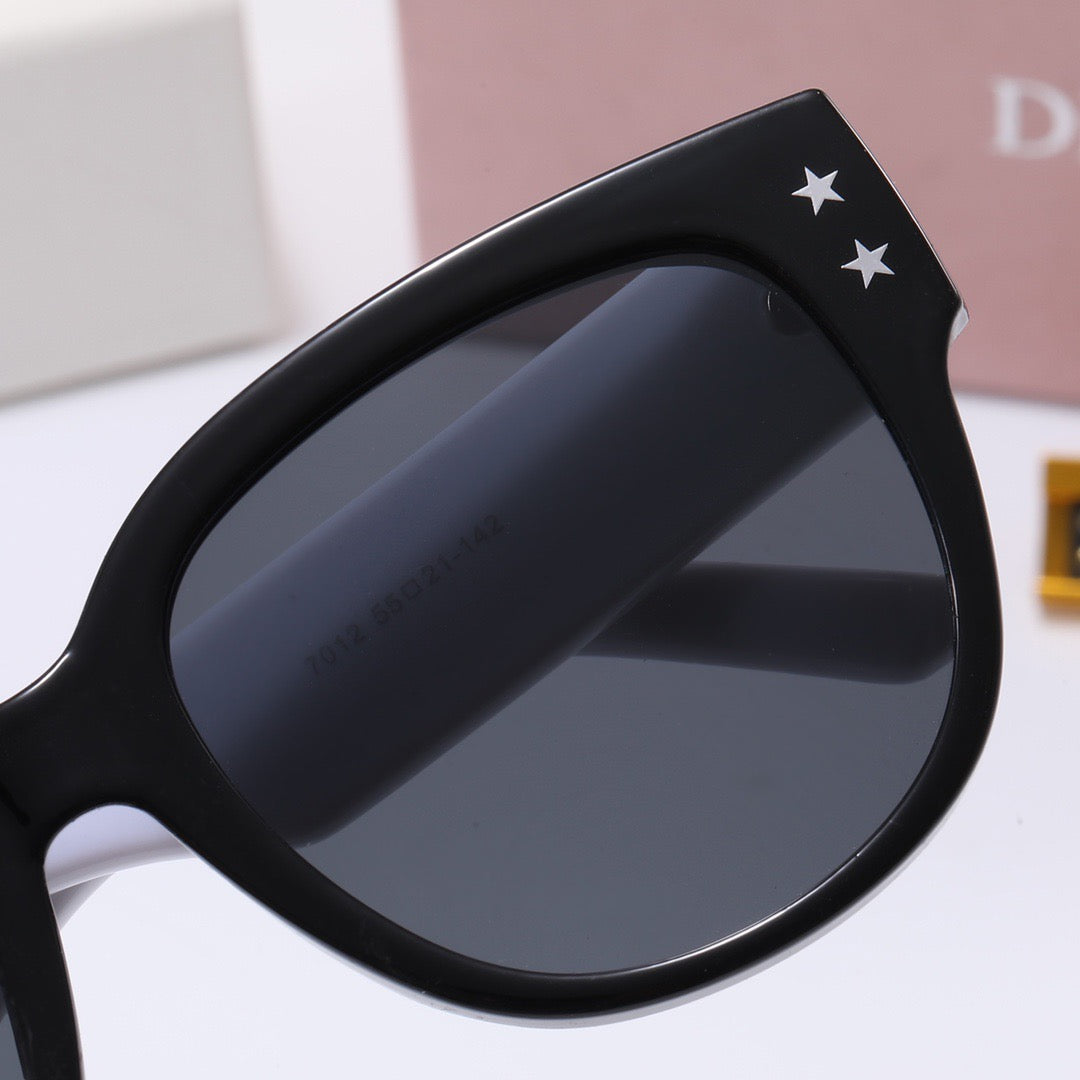 Fashionable Semi-circular Color Matching Sunglasses 3987