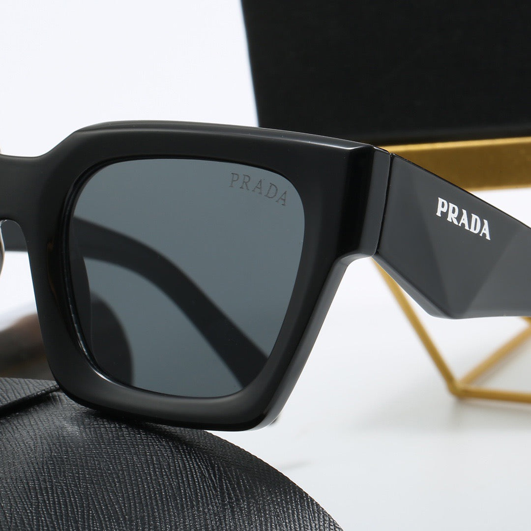 Fashionable square frame universal sunglasses