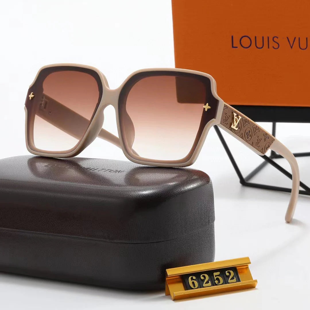 Large frame UV resistant fashion sunglasses