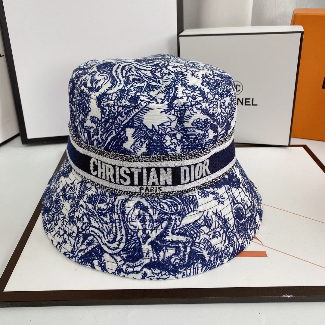 Embroidered Webbing Pattern Bucket Hat