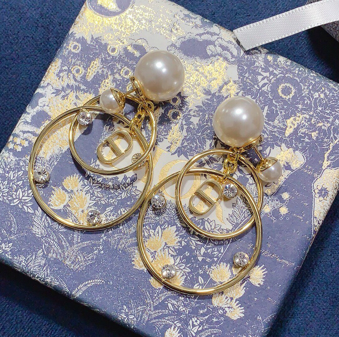 Pearl Round Earrings