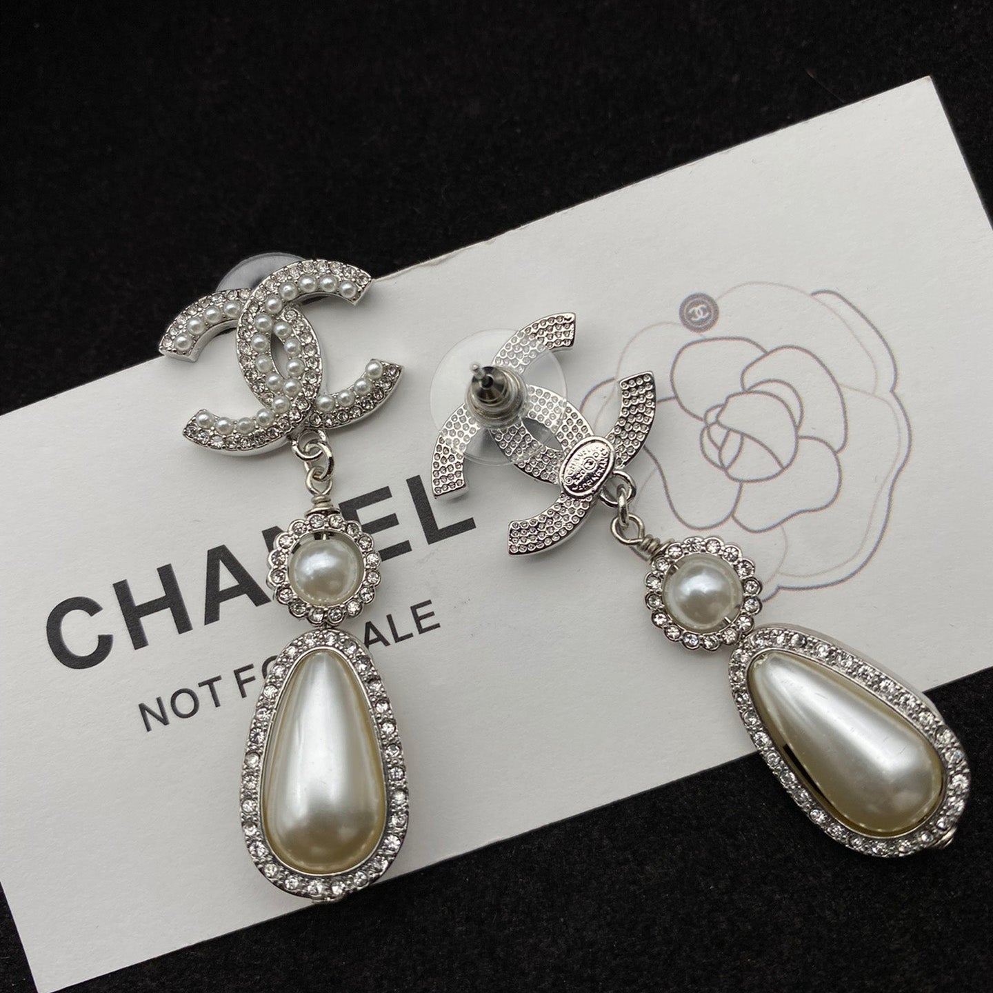 Elegant Pearl Pendant Diamond Earrings