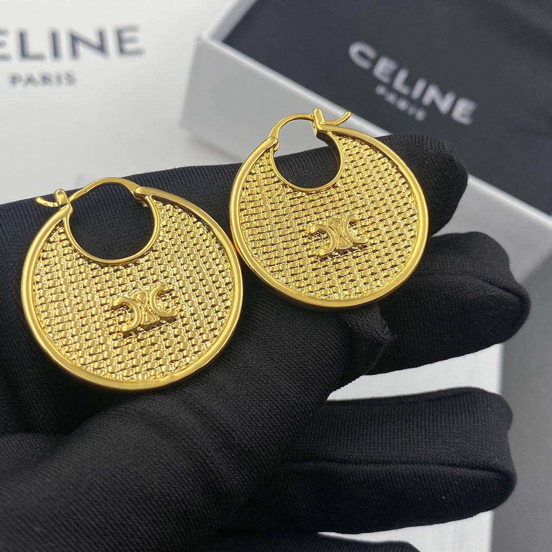 Elegant Gold Round Earrings