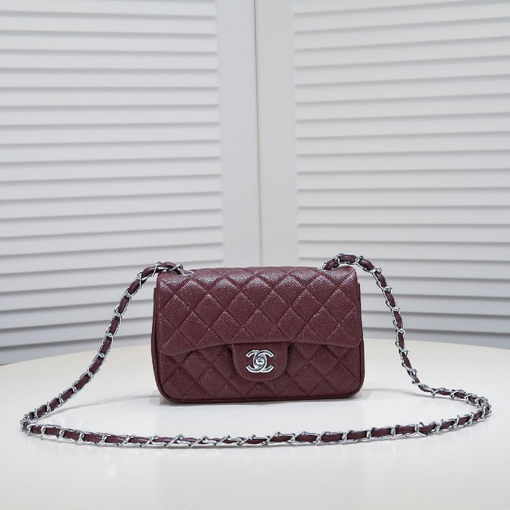 Classic Flap Bag W72