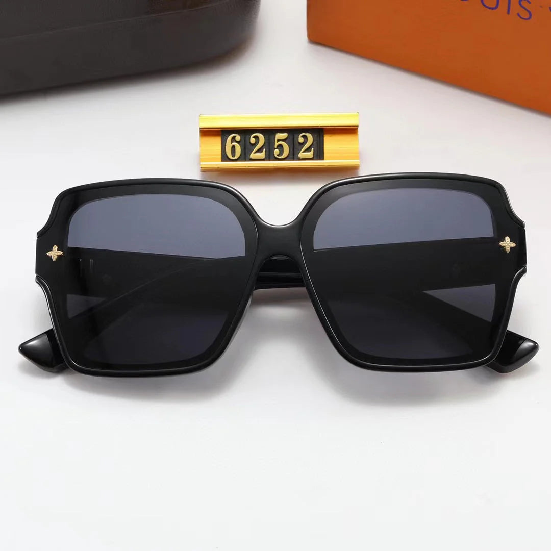 Large frame UV resistant fashion sunglasses