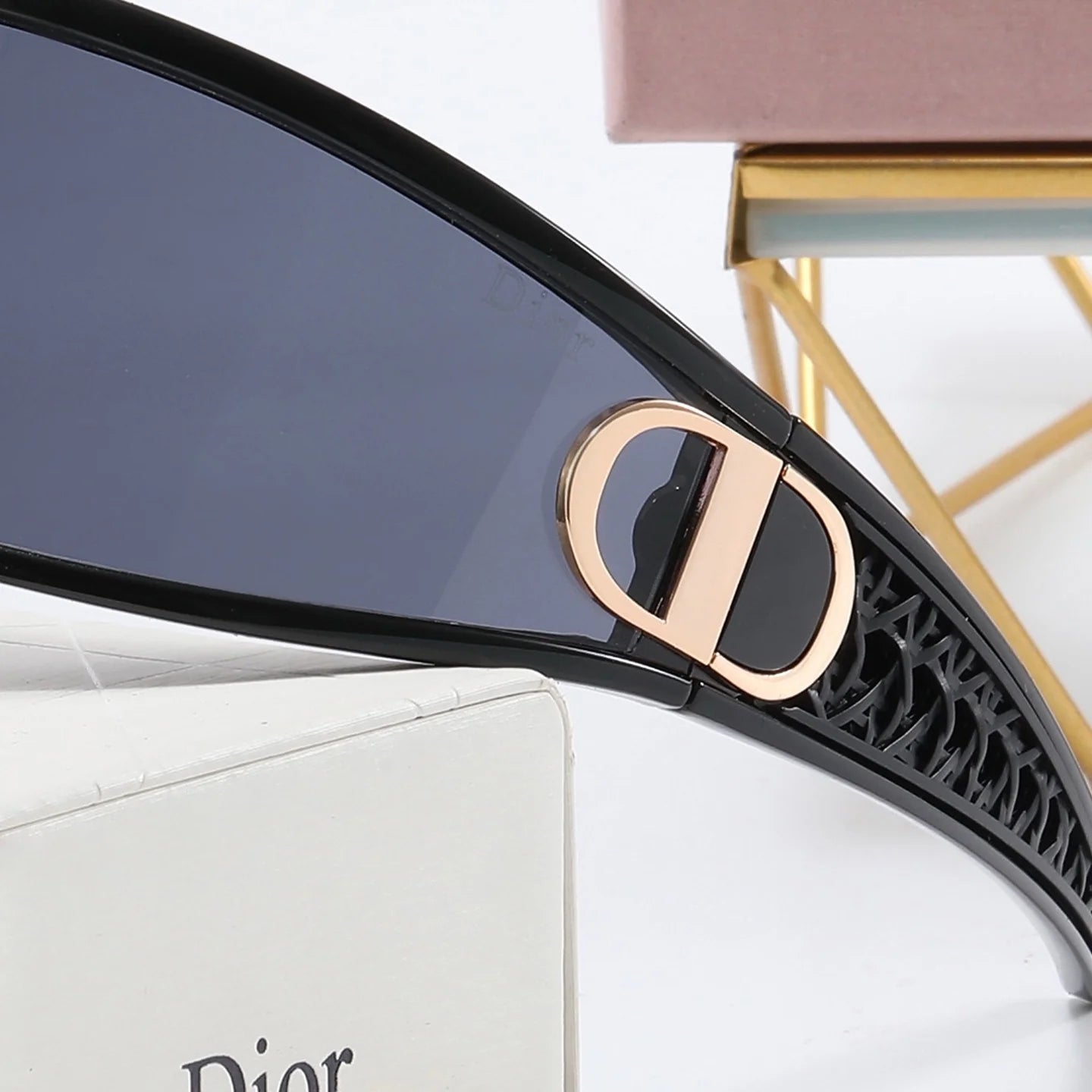 Headband integrated curved sunglasses