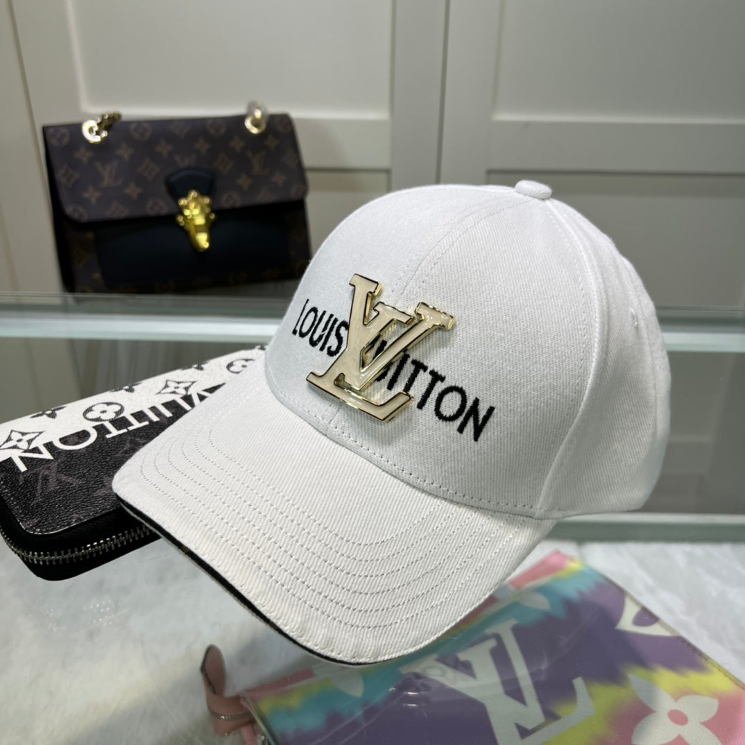 Fashion Letter Metal Logo Baseball Cap