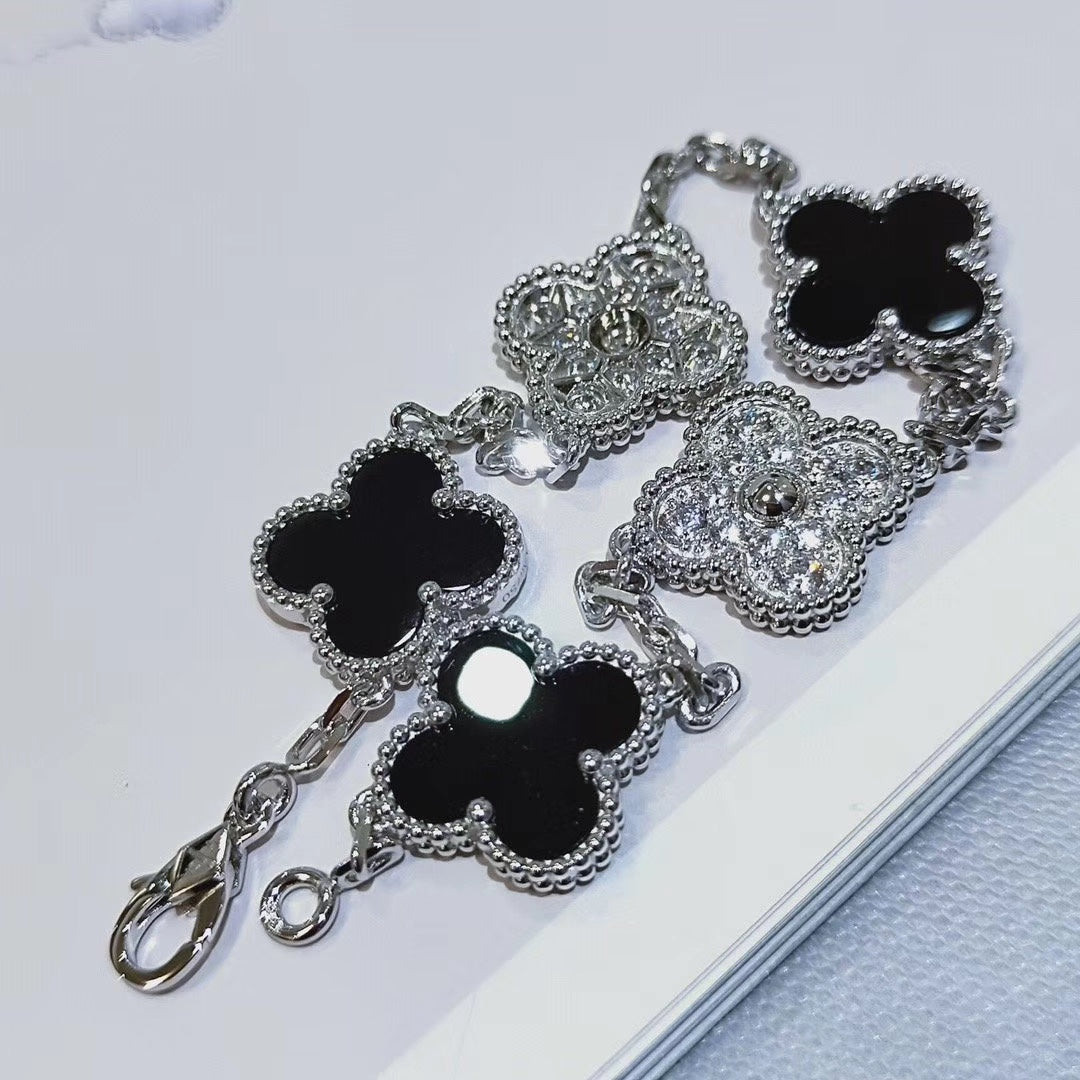 Inter-Diamond Black Chalcedony Five Flower Bracelet