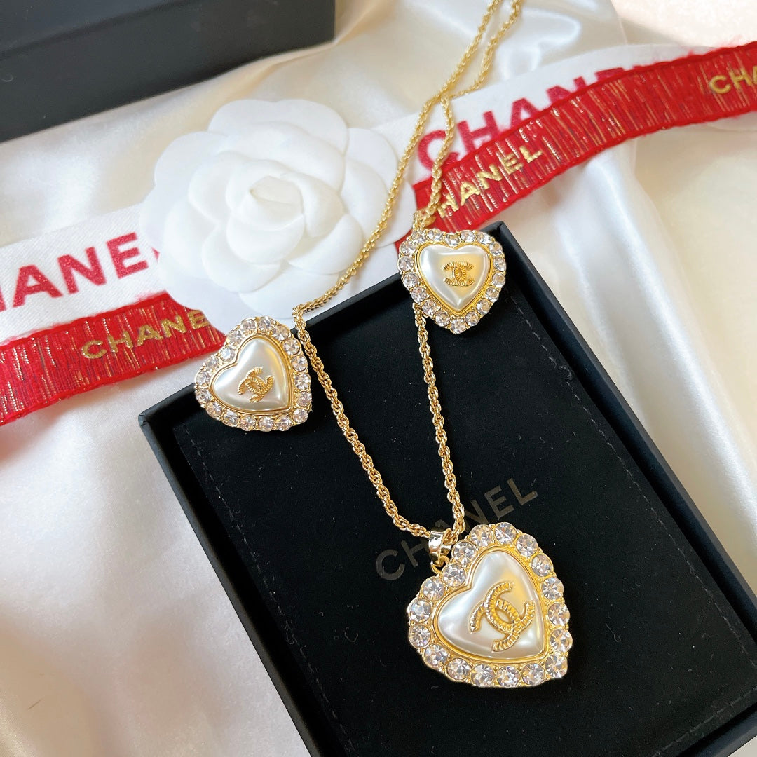 Vintage Diamond Pearl Heart Earrings Necklace Set