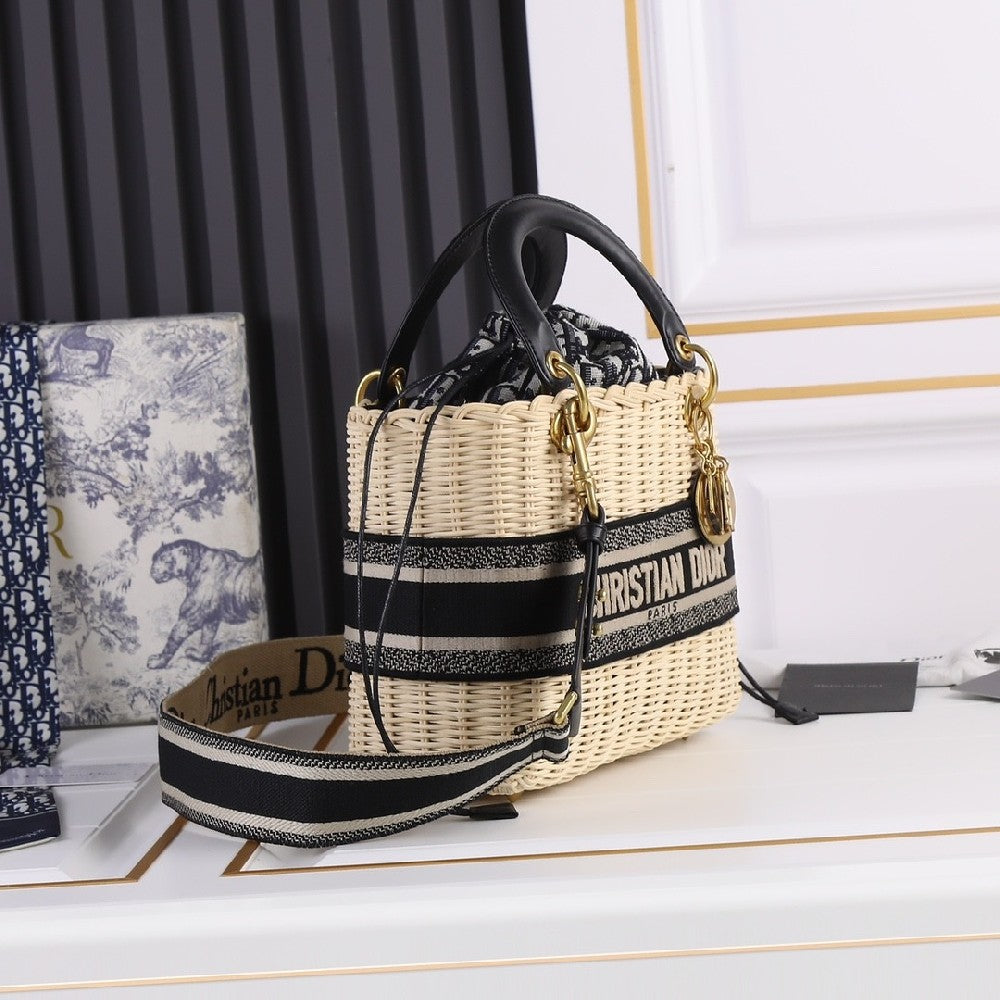 Stylish Top-handle Bag W88