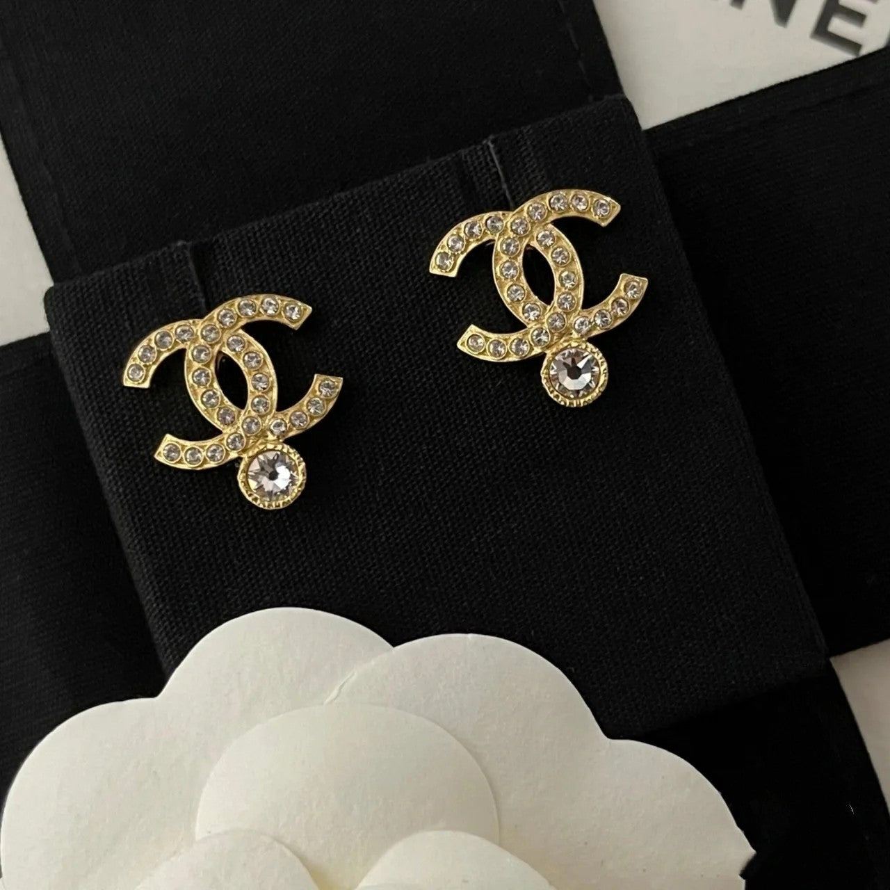 Temperament Diamond Letter Stud Earrings