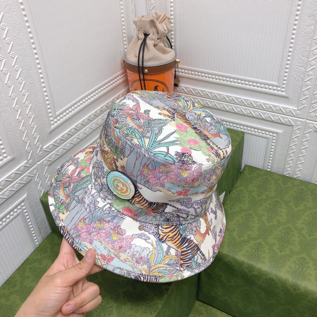 Flower Bush & Tiger Bucket Hat