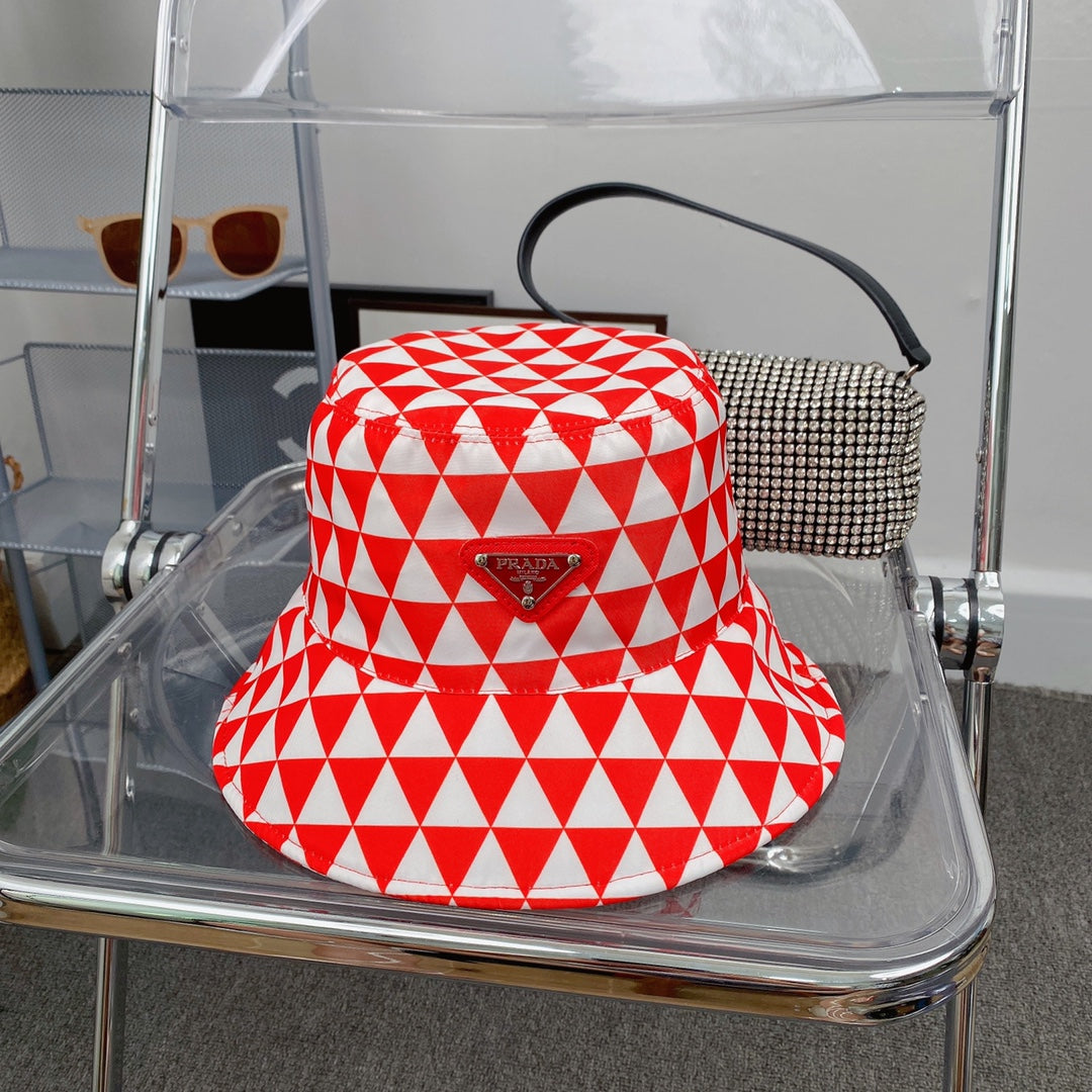 Personality Triangle Plaid Bucket Hat