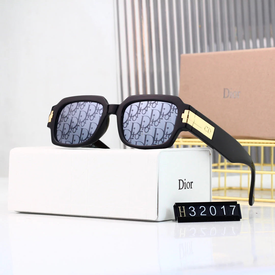 Fashionable small square frame sunglasses