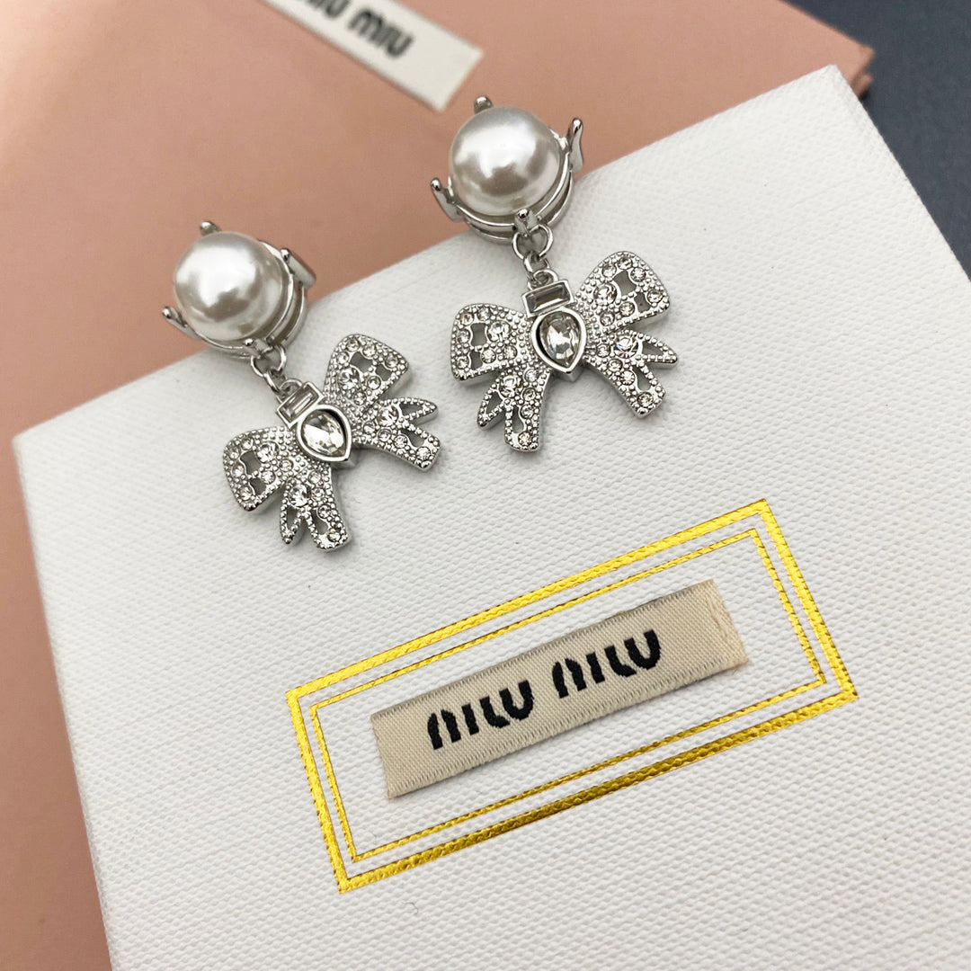 Bow Pearl Diamond Earrings