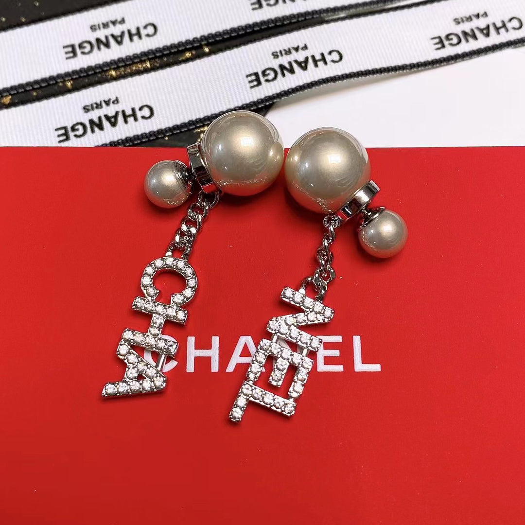 Rhinestone Letters Pendant Pearl Earrings