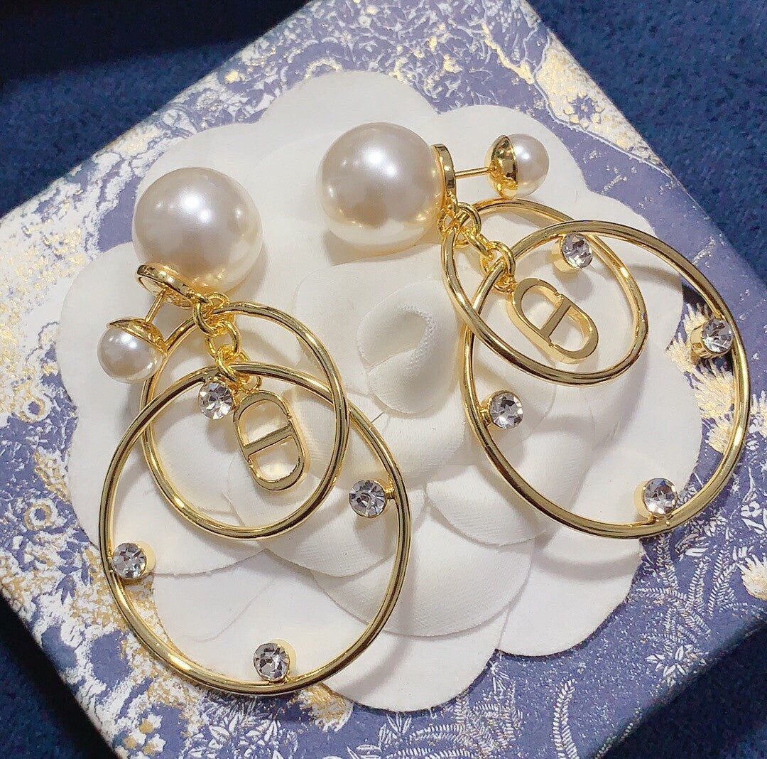 Pearl Round Earrings