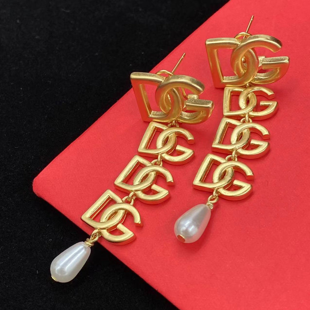 Splicing Letters Pearl Drop Earrings