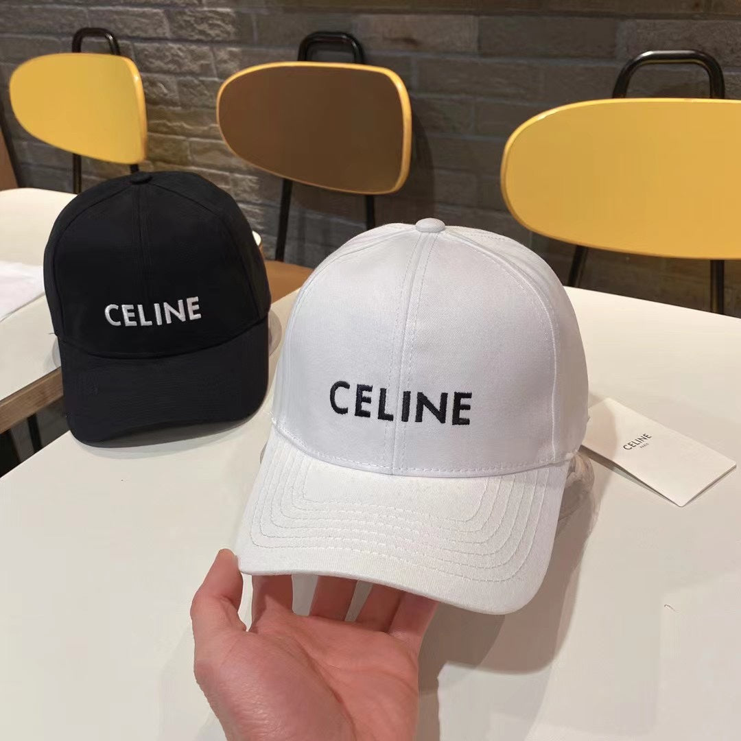 Fashion simple solid color alphabet baseball cap