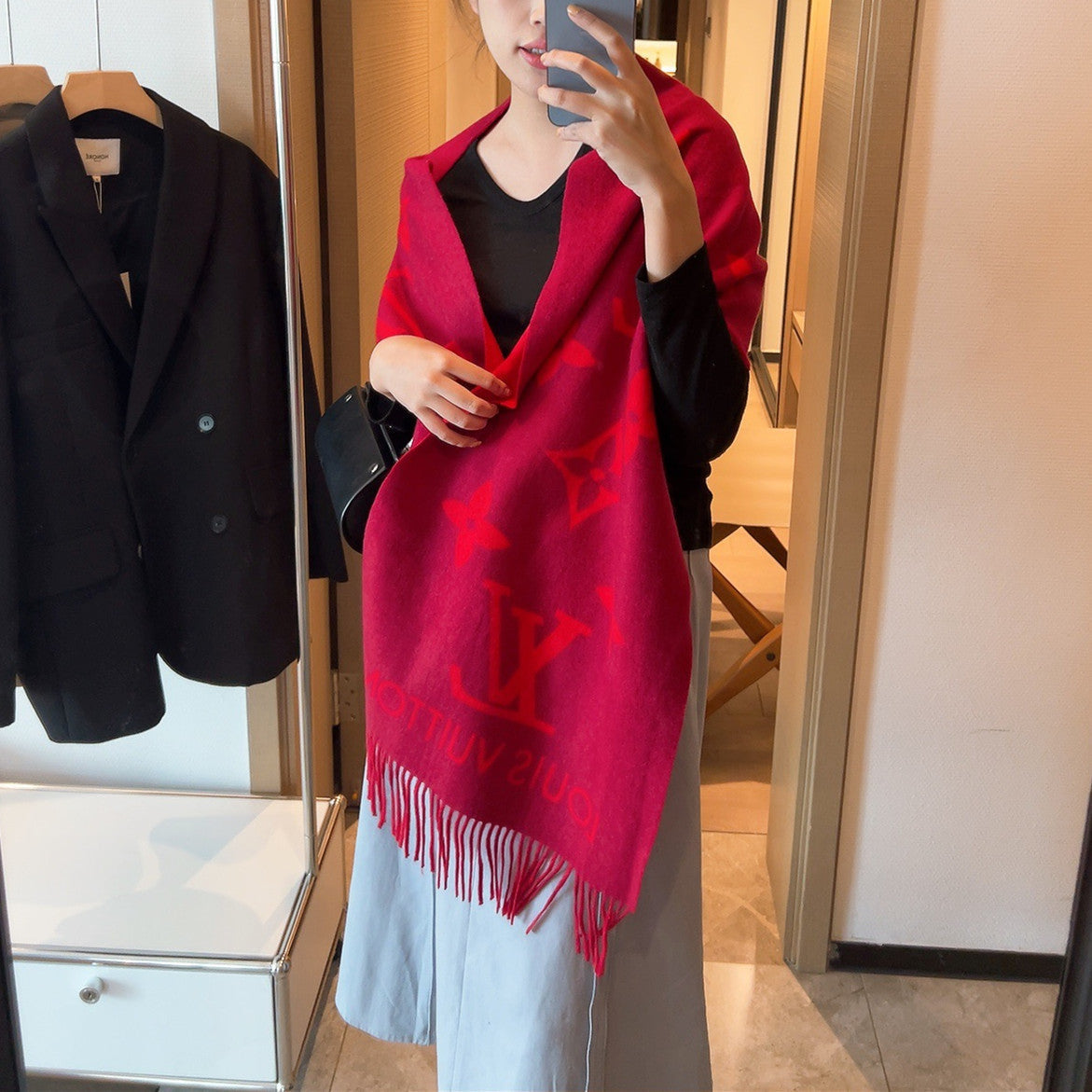 fashion scarf and shawl