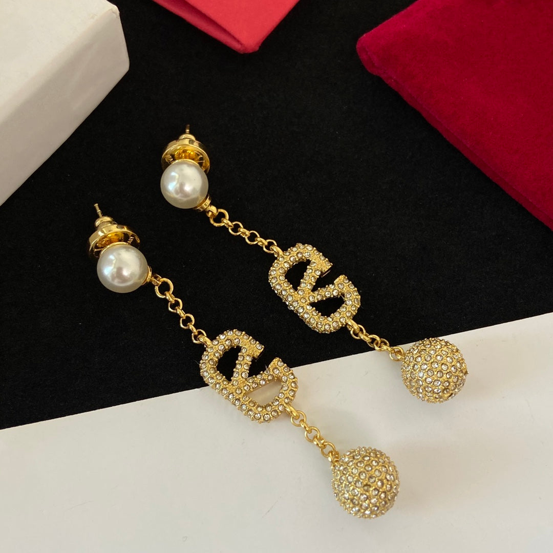 Luxurious Full Diamond Pearl Earrings