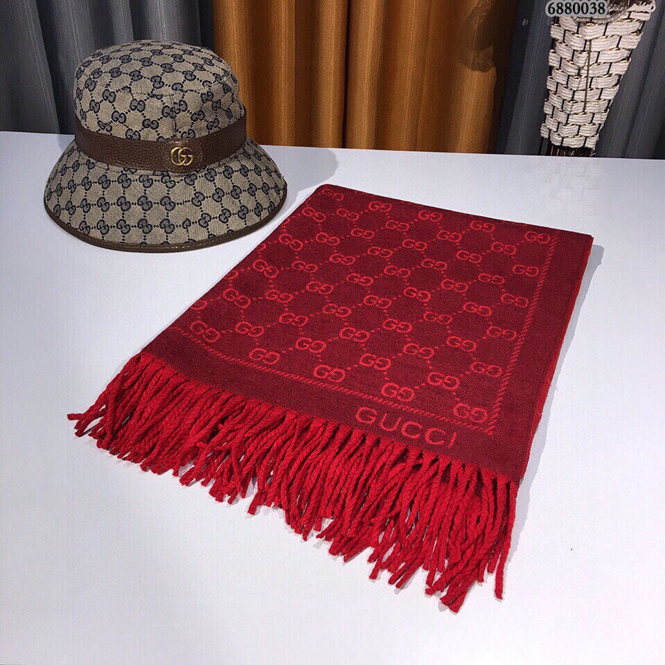 Red fashion scarf