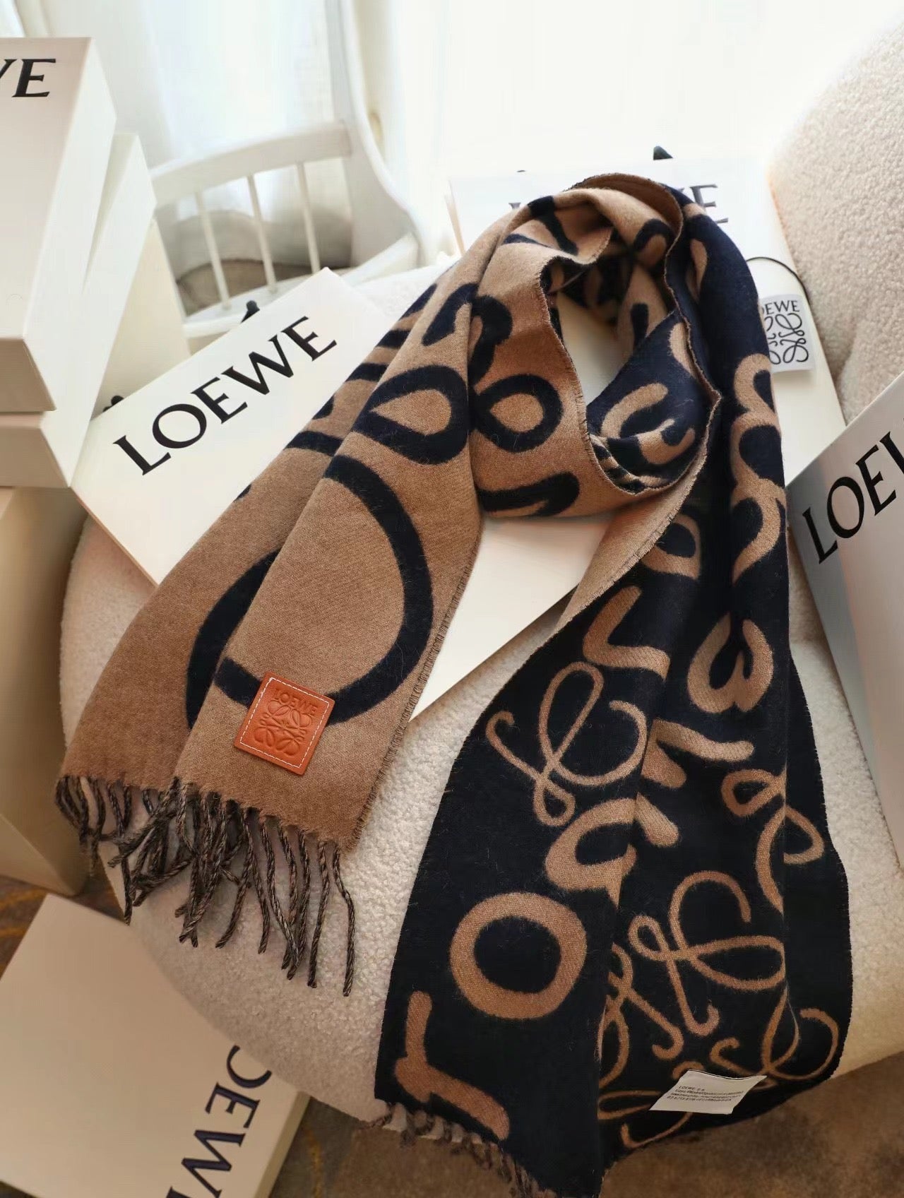 Elegant Stylish Signature Scarf