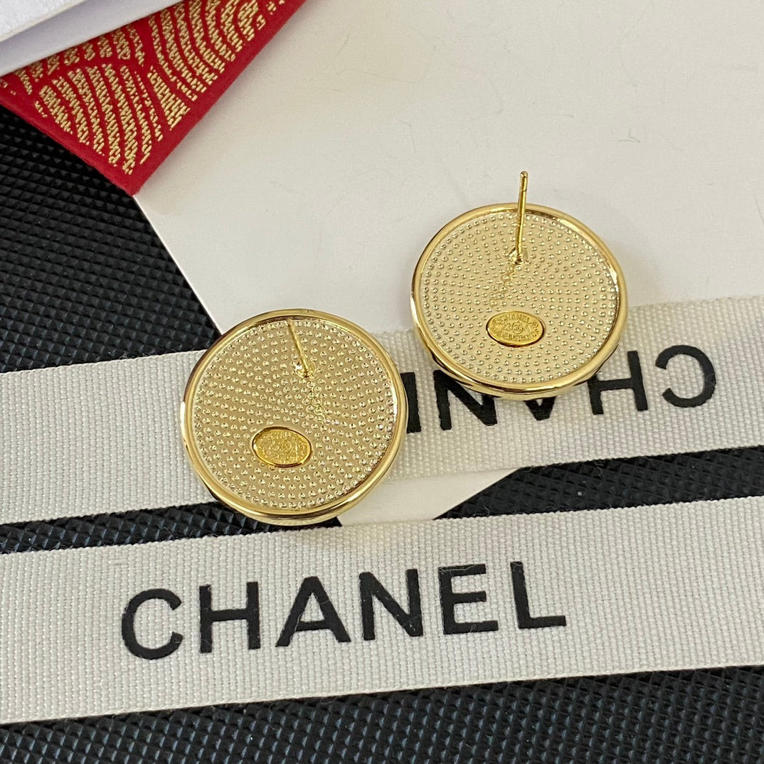 Vintage Golden Round Earrings