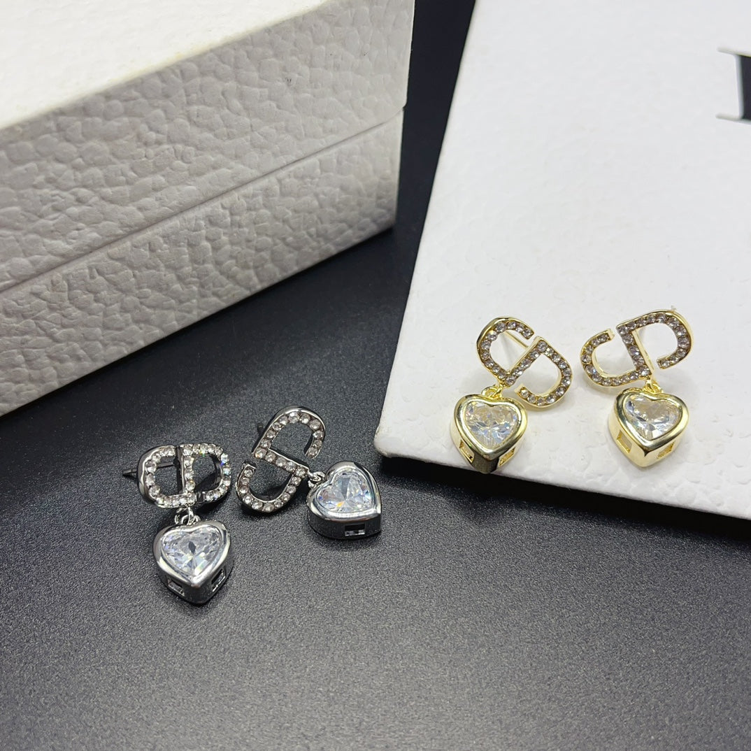 Fashion 2-Color Diamond Heart Pendant Earrings