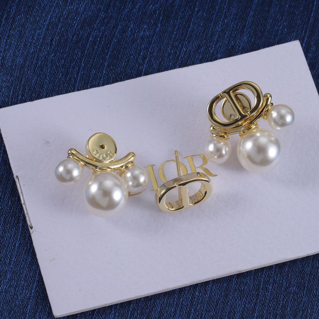 Vintage Pearl Drop Earrings