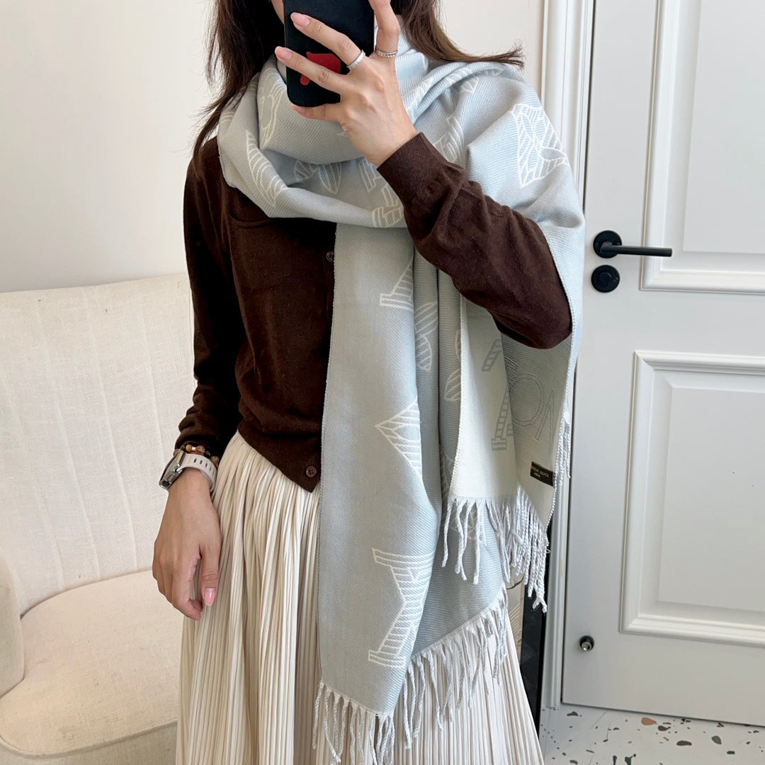 Fringed 100% cashmere shawl scarf