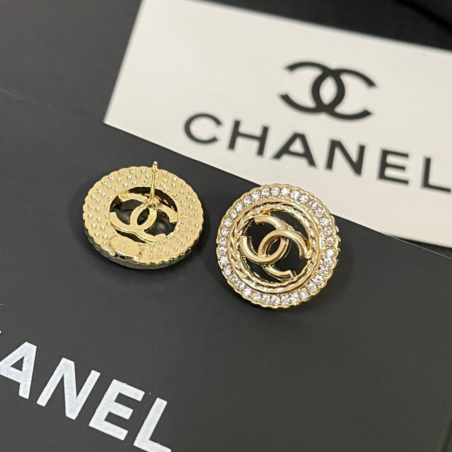 Fashion Round Logo Earrings