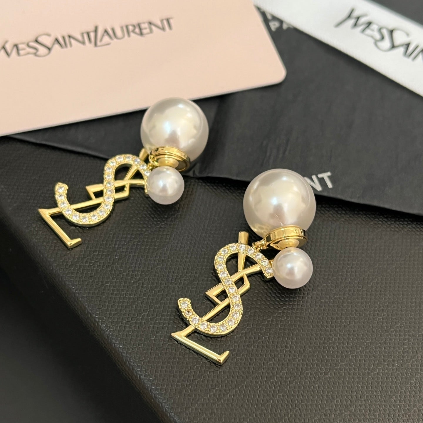 Elegant Metal Pendant Pearl Earrings