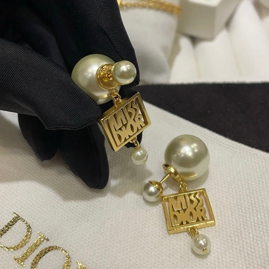 New Fashion Letter Tag Pearl Earrings