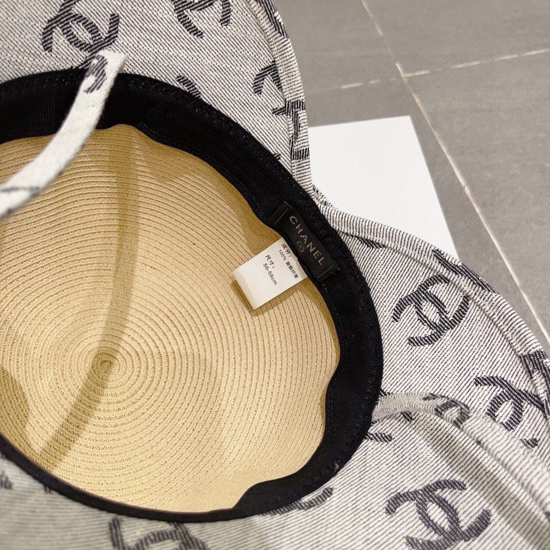 2024 New Haute Couture Double C Straw Hat