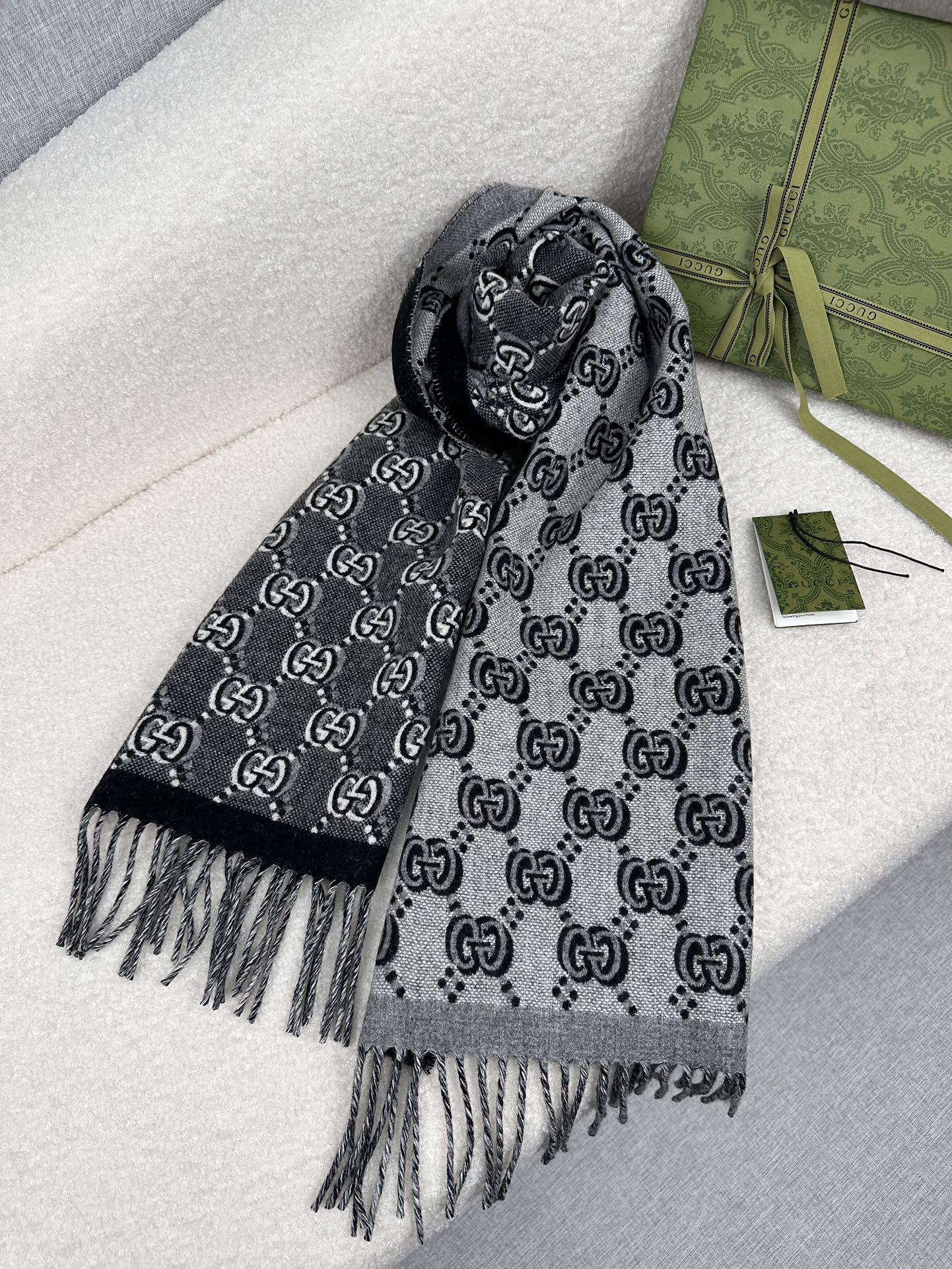 1002 Classic Soft and Comfortable Scarf