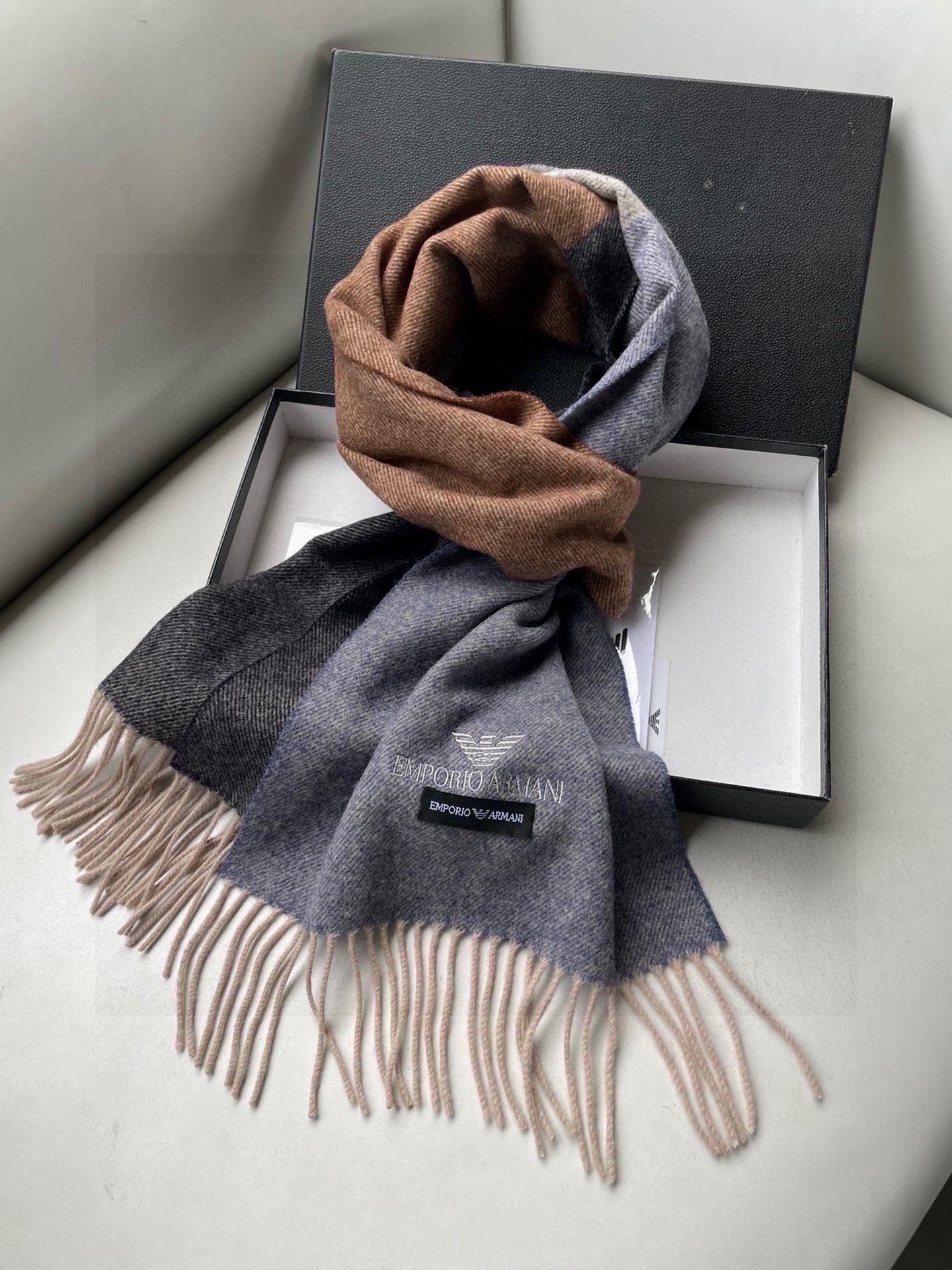 1002 Classic Soft and Comfortable Scarf